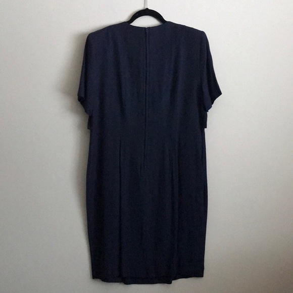 Ultra Dress Short Sleeve Dress - Picture 4 of 5